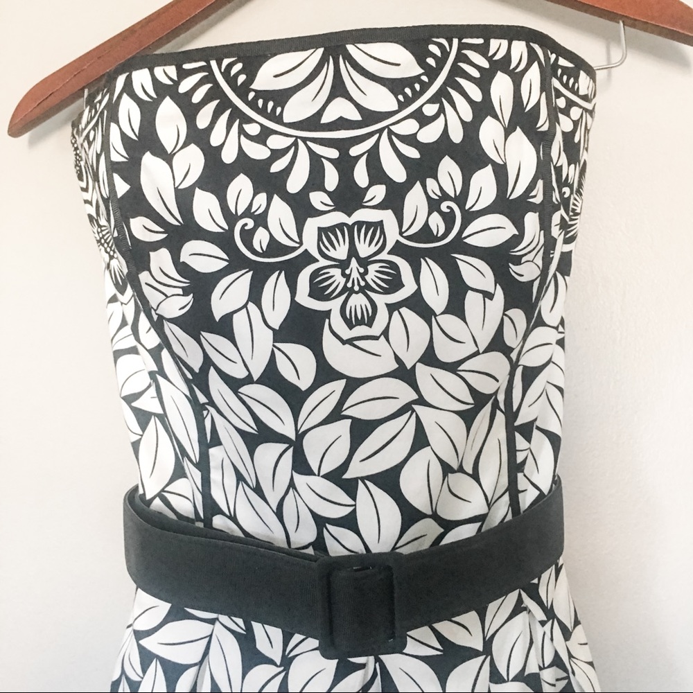 WHBM Fit and Flare Strapless Dress Size 10 - Picture 2 of 9